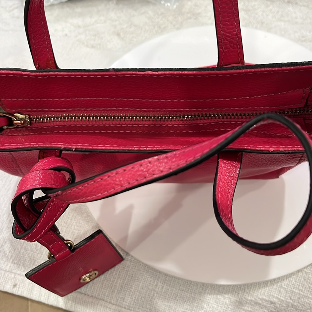 102. GUCCI MADE IN ITALY PINK CROSSBODY/SHOULDER PURSE BRAND NEW DETACHABLE - Picture 7 of 7
